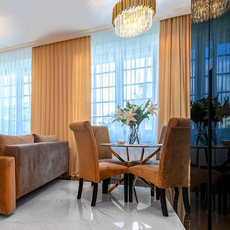 Apartament Versace Jana Pawla Wrocław Extérieur photo